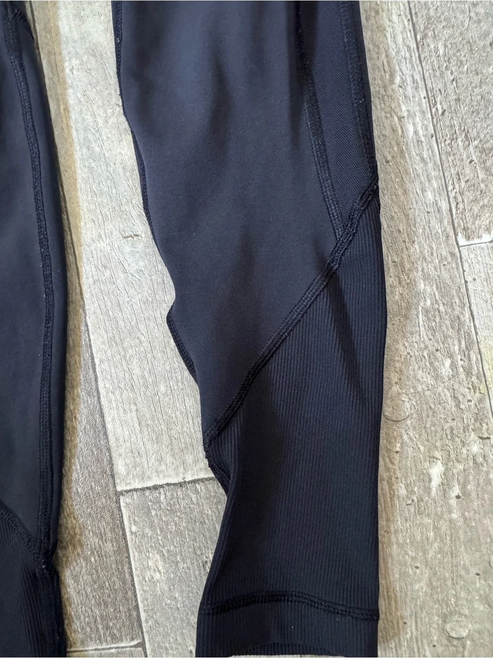 lululemon athletica Black High-Rise Leggings ankle size 4 gym athleisure yoga